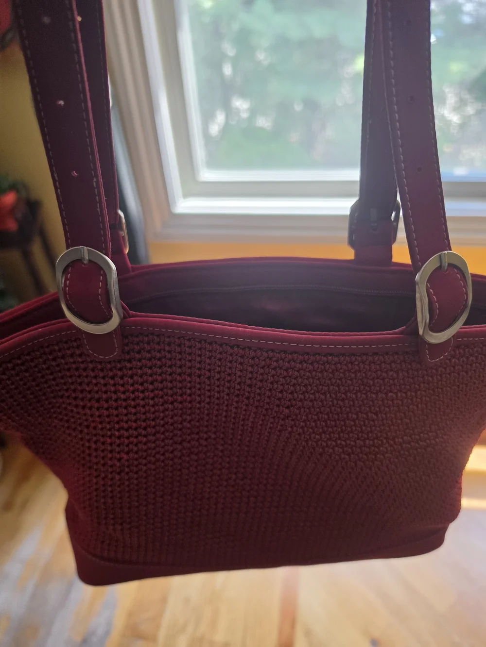 ✨️🧣The Sak Burgundy Tote Bag with Scarf Charm